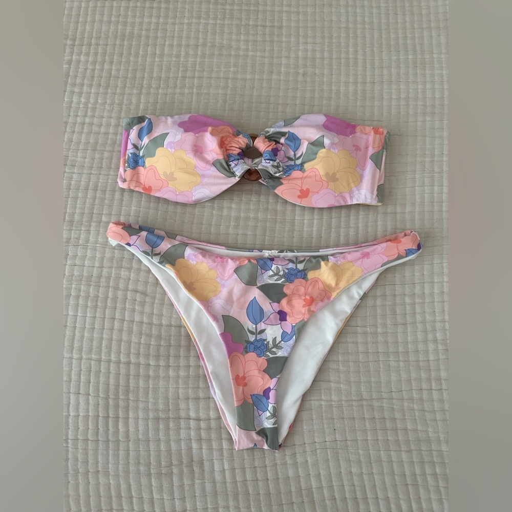Dippin Daisys bikini set